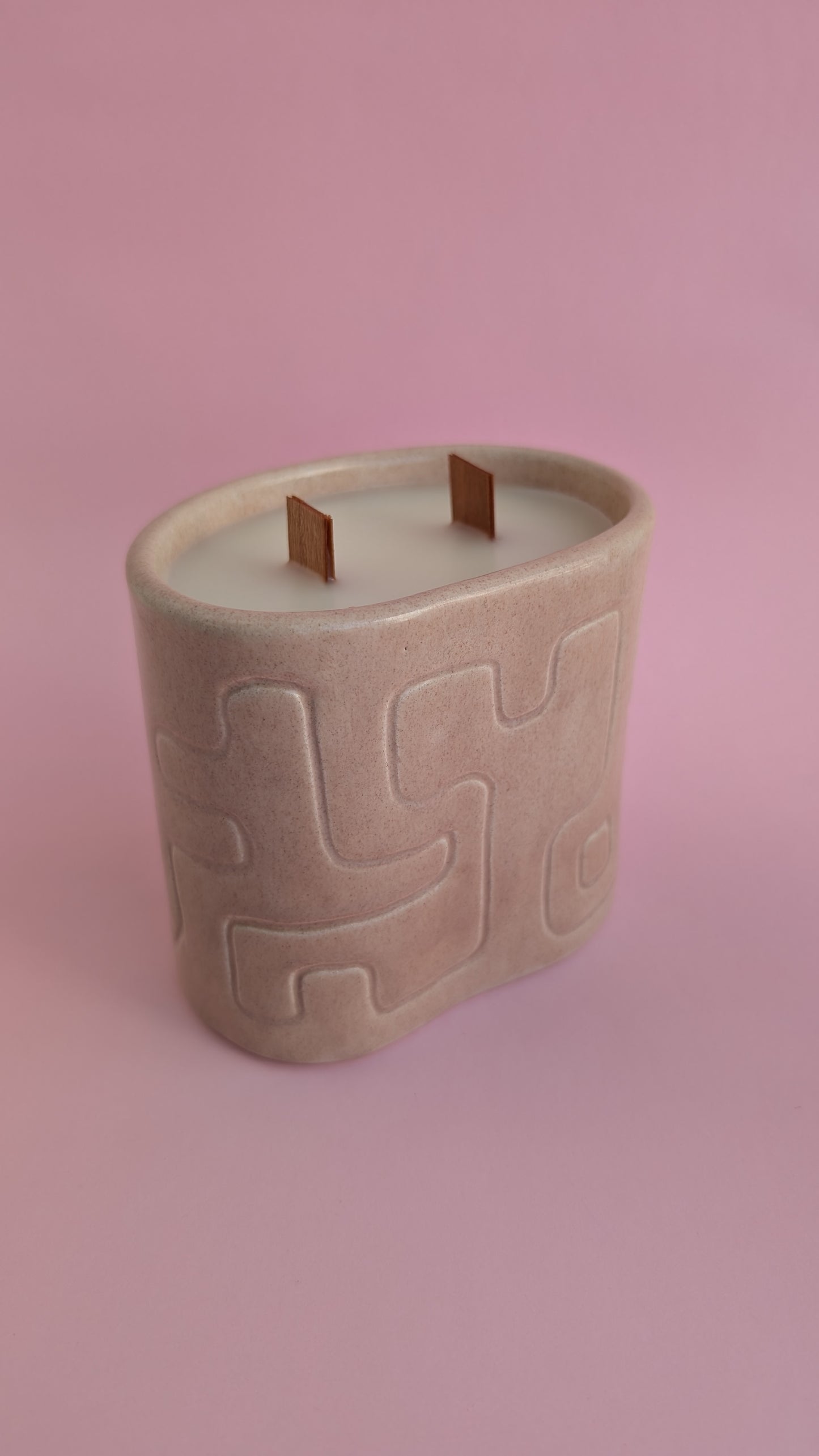 Ceramic Large candle with soy wax with tobacco and vanilla aroma | ZORKA