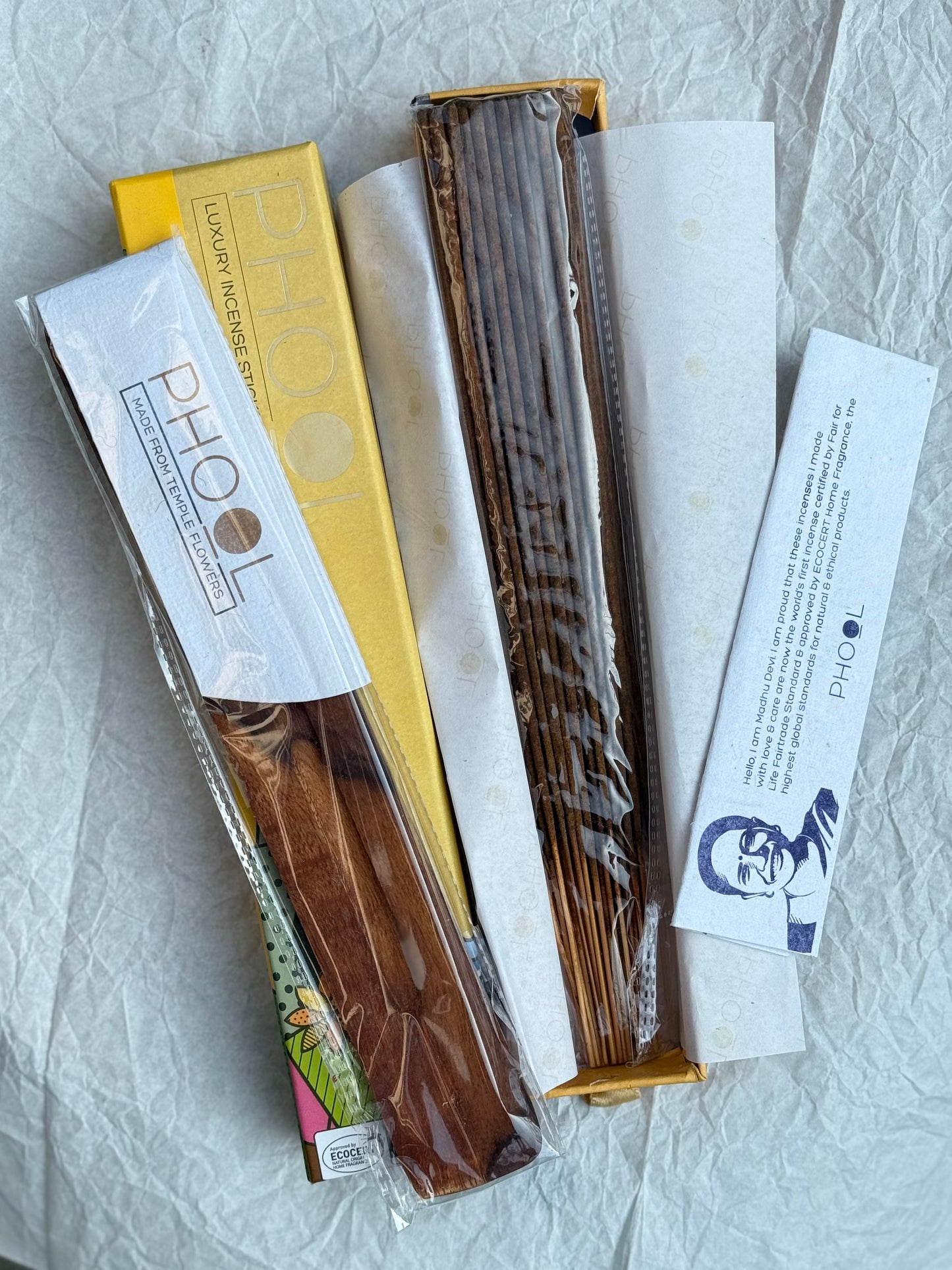 Luxury incense sticks set with wooden holder |PHOOL|