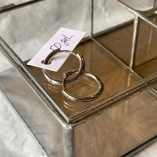 Simple hoops earring | PURE JEWELRY