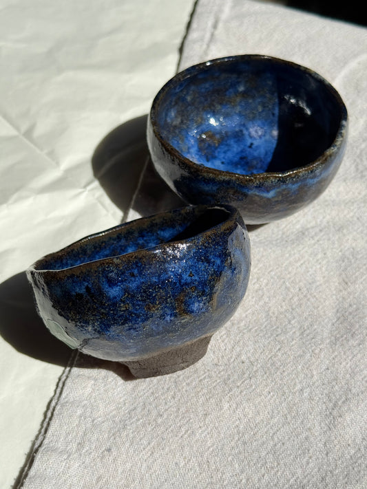 Dark-blue teabowl  | Green Amber Ceramics