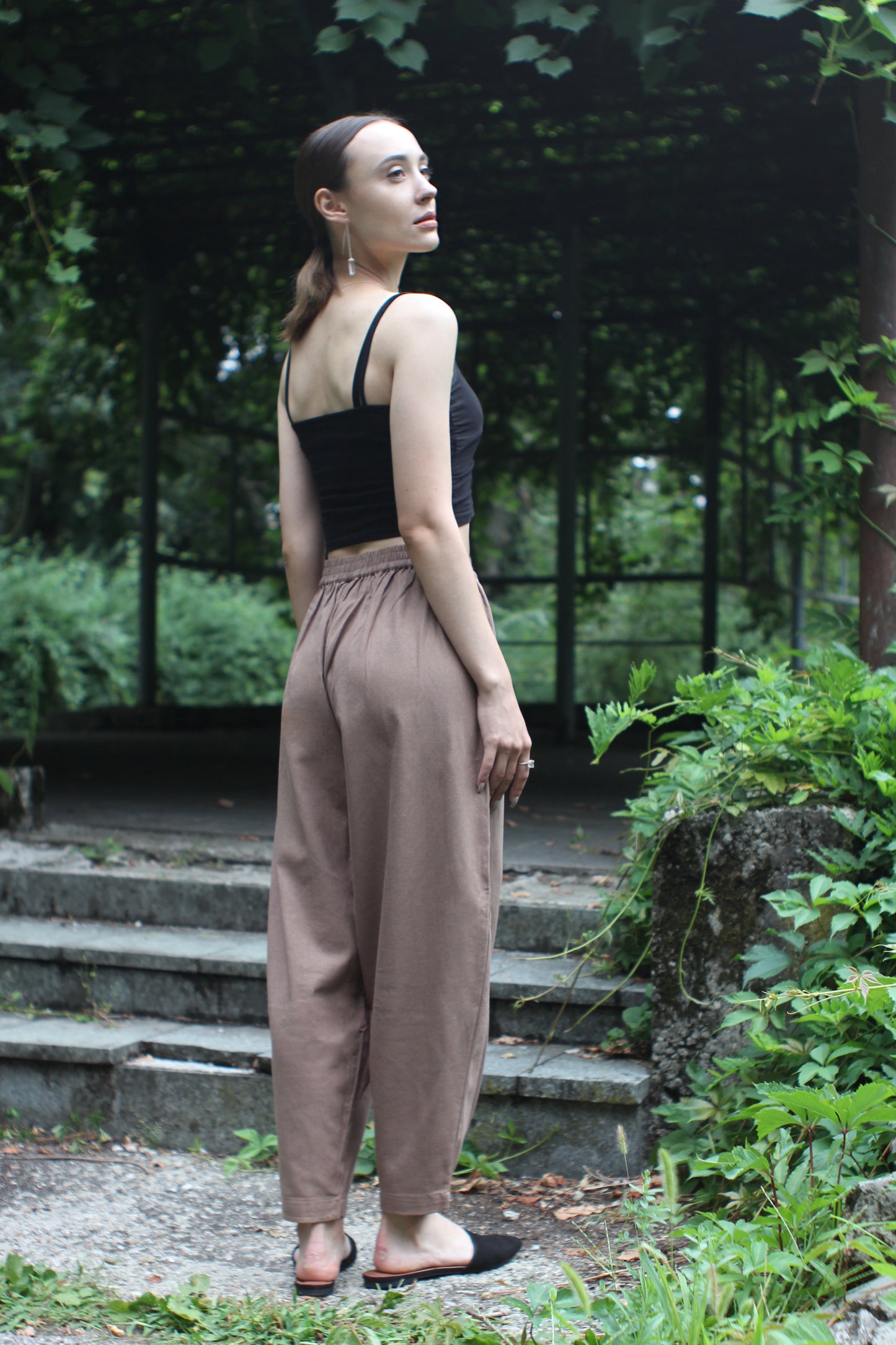 “PURE” tapered pants